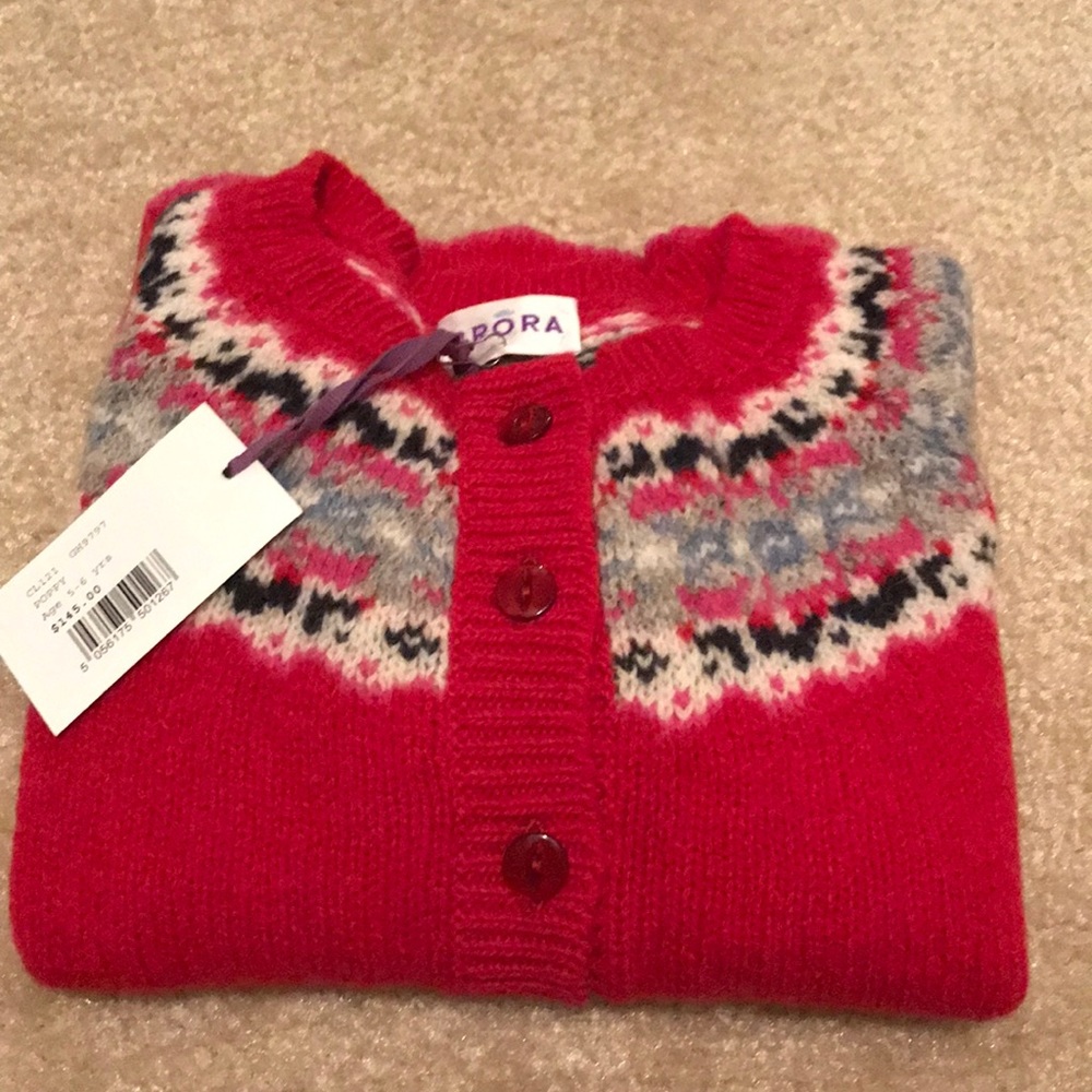 NWT Brora sweater size 5 to 6 years.